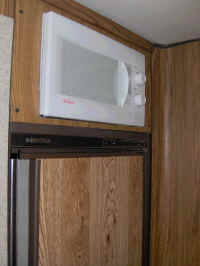 Built-in Microwave cabinet.jpg (1488225 bytes)