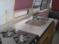 New counter top 2.jpg (1358038 bytes)